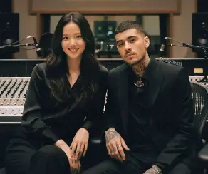 Siluet Misterius di Poster Jisoo BLACKPINK, Fans Yakin Itu Zayn Malik!