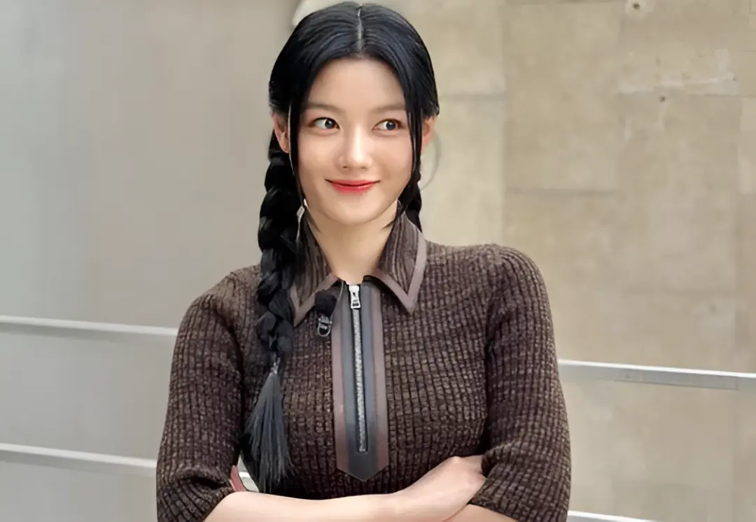 Kim You Jung dan Kim Do Hoon Dikabarkan Pacaran, Agensi Buka Suara
